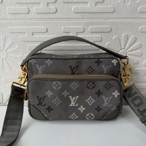 Louis Vuitton Nil Bag in Monogram Surplus Green